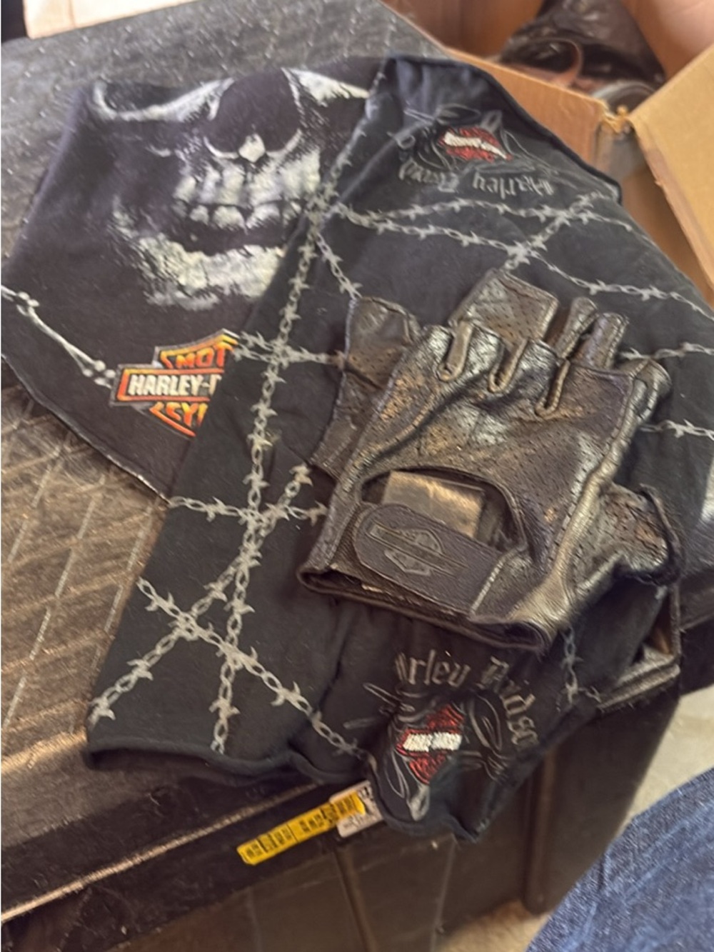 Harley-Davidson  Black Leather Fingerless Riding Gloves and 2 masks bundle